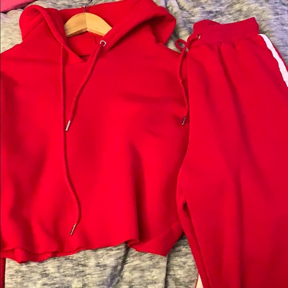 Sweatsuit - Picture 1 of 1